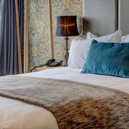 The New Hobbit Hotel Rooms Halifax Bagian luar foto