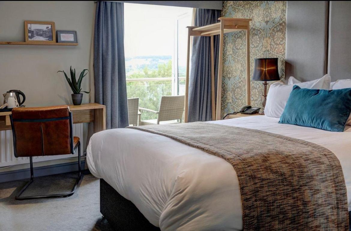 The New Hobbit Hotel Rooms Halifax Bagian luar foto